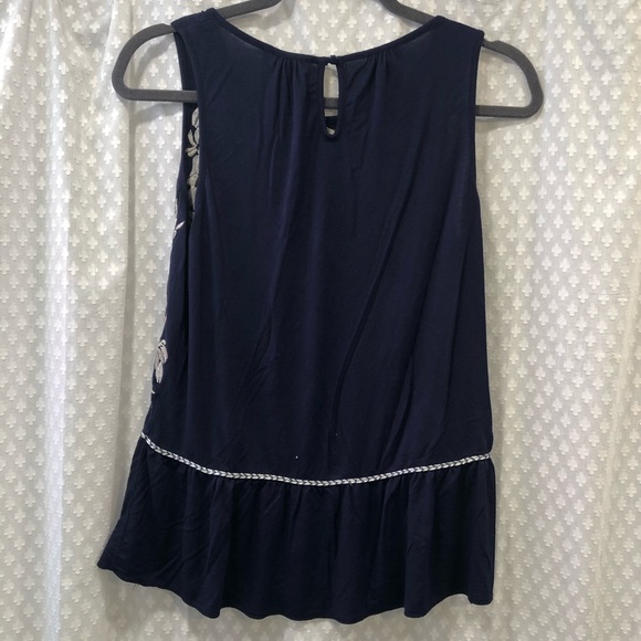 THML • navy floral embroidered peplum tank XS - Picture 5 of 5